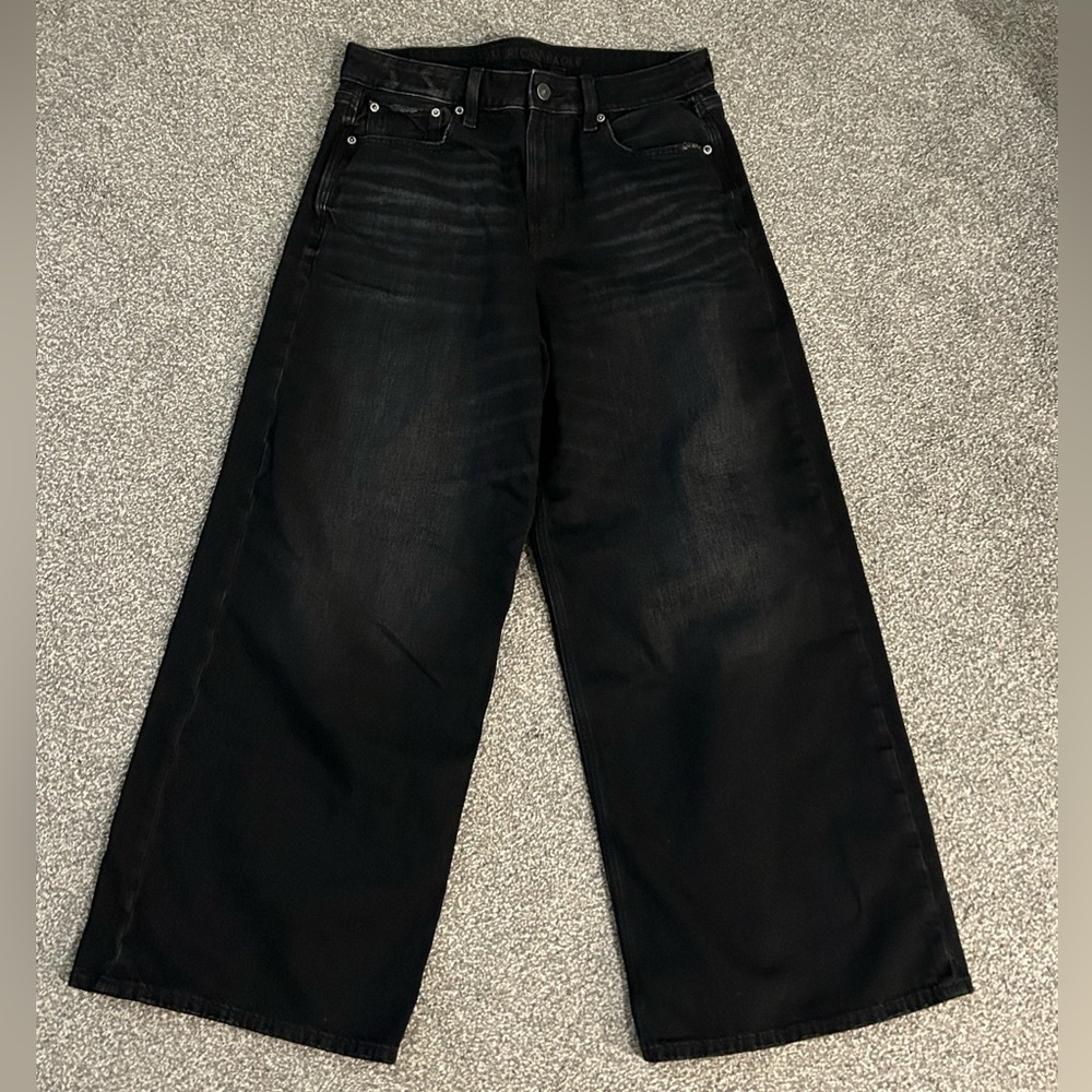 Wide Leg Black Jeans AEO size 6 short NWOT